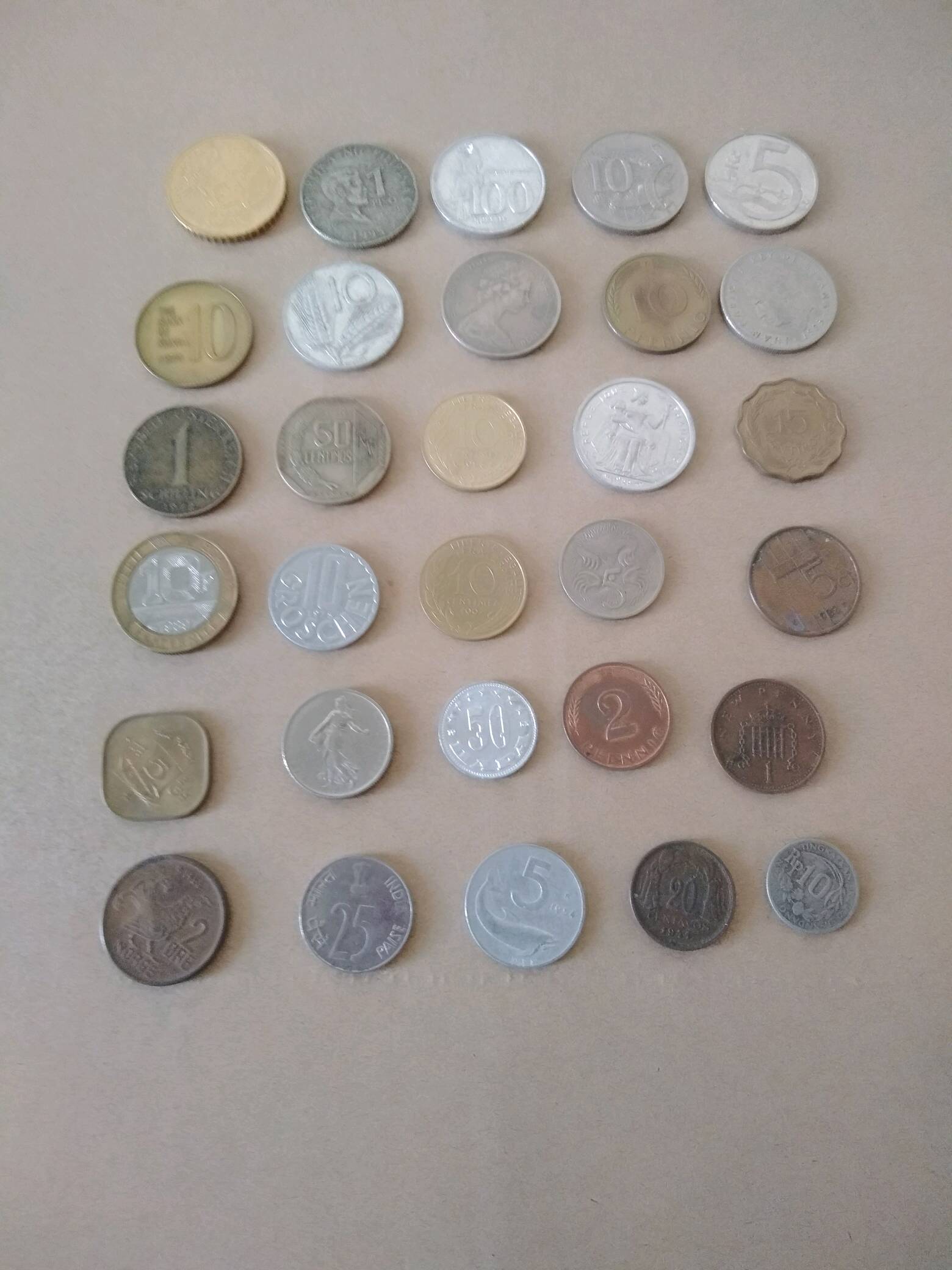 低价各国外币30枚共计30枚