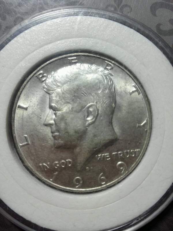 美品肯尼迪半圆两枚品相如图19681969年