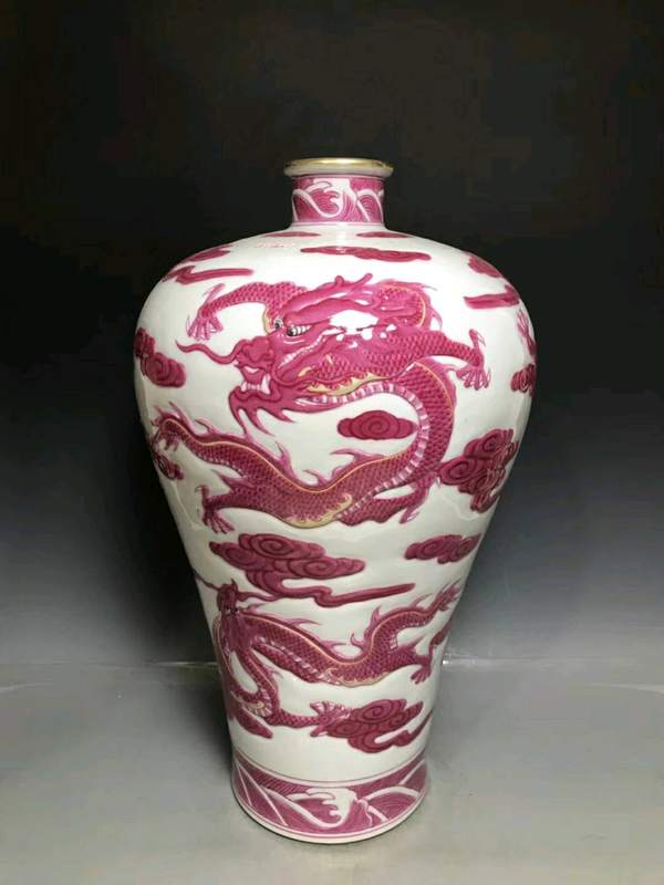 清乾隆玛瑙红龙纹梅瓶d0323品相