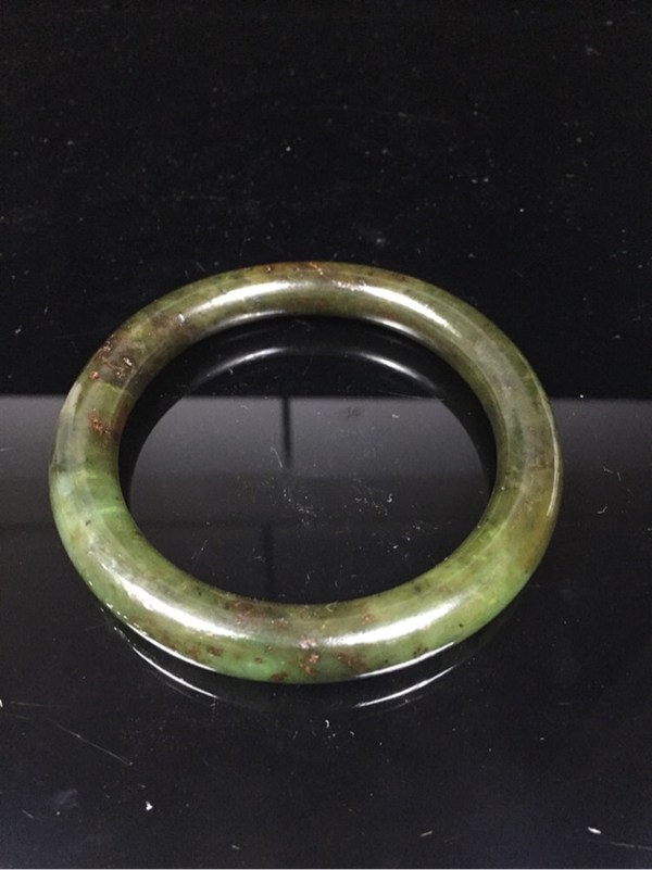 老和田碧玉手镯尺寸外直径89壁直径11mm重6