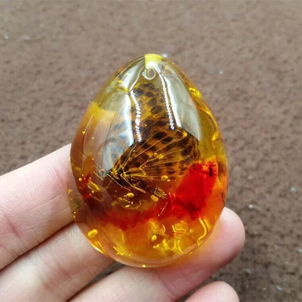 厂家批发天然冰种昆虫琥珀吊坠蝴蝶琥珀