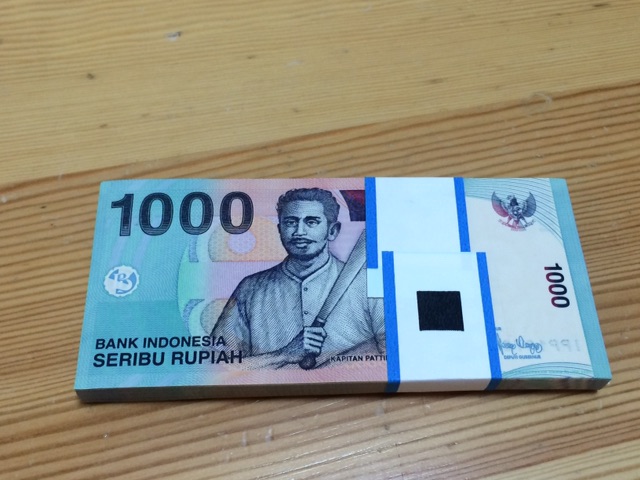 印尼1000元大刀钞全新100张银行原刀的全