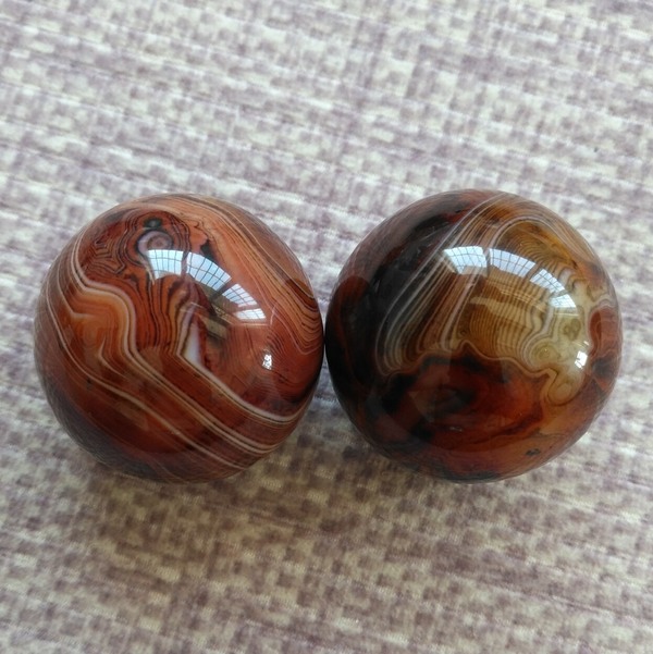 放漏了精品缠丝玛瑙手球一对尺寸约43mm重约22
