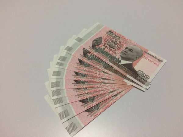 柬埔寨500元.全新10连号.全新绝品保真.