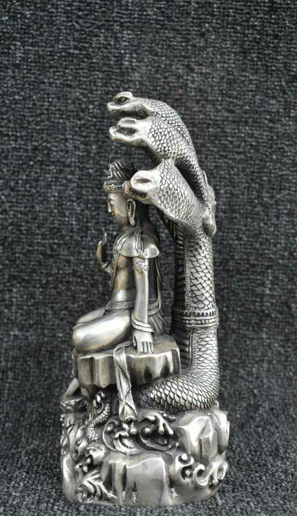 龙树菩萨五头蛇观音摆件拍品规格长15c