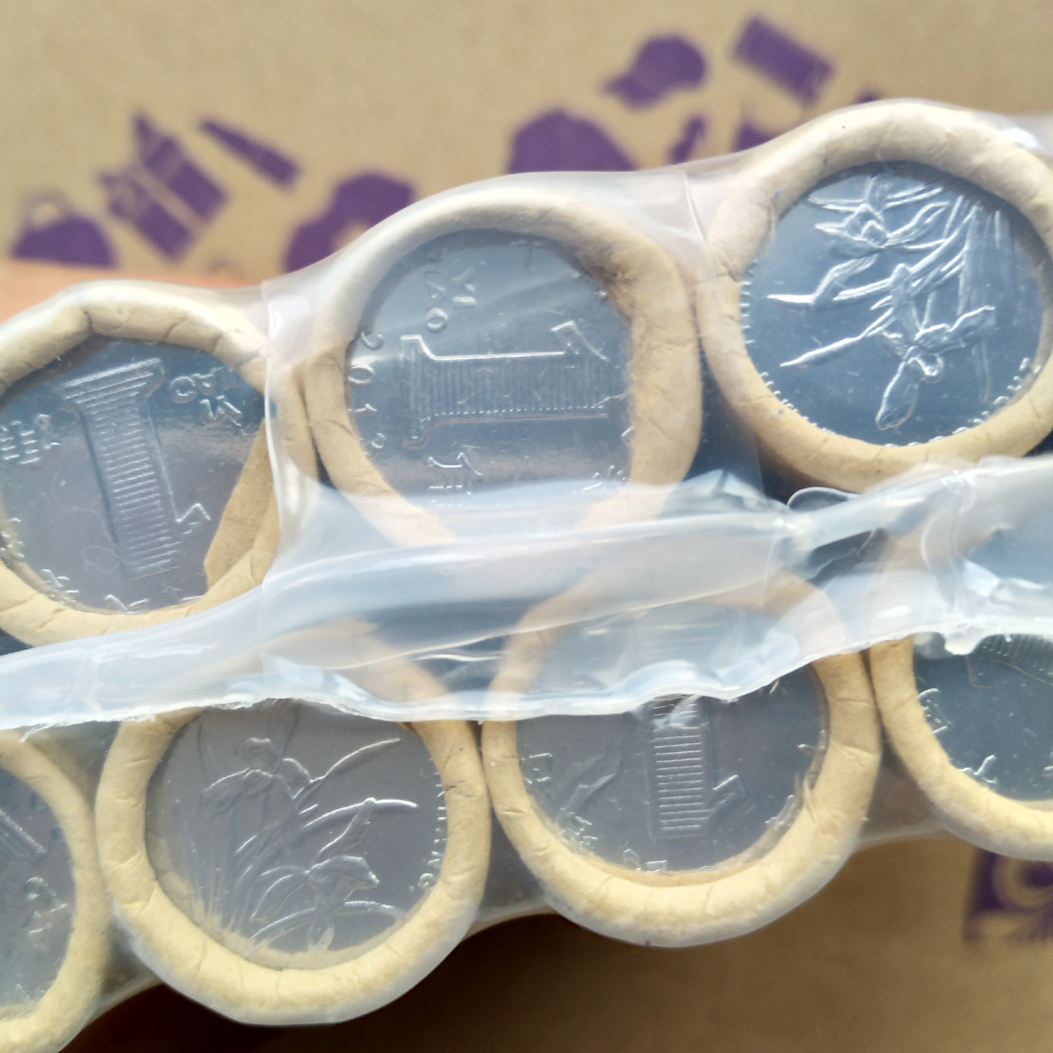 2013年兰花一角整包,面值起拍,偏远地区需要补运