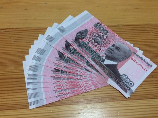 柬埔寨500元全新10连号全新绝品保真
