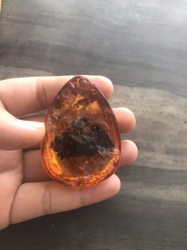 松脂仿琥珀吊坠高冰透明琥珀蝴蝶挂件