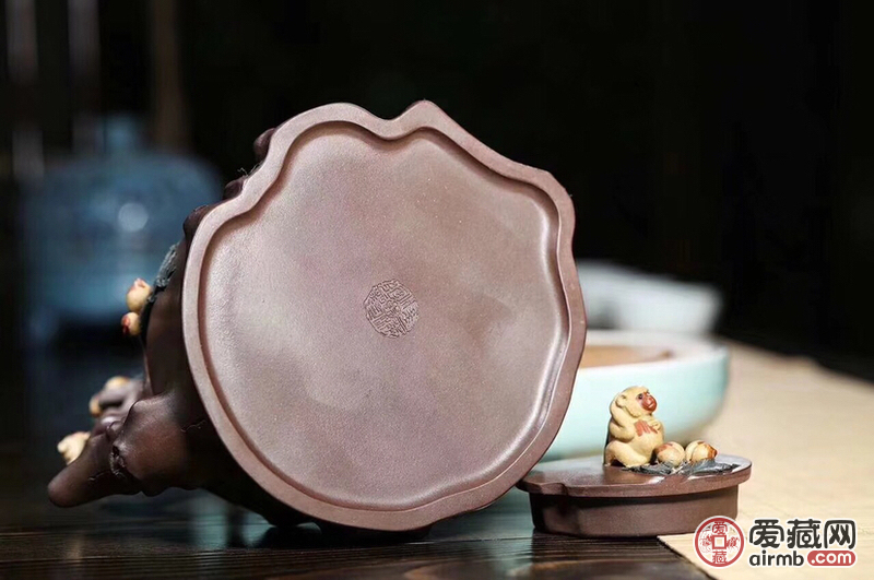 版权所有 64紫羽砂童(朱建平紫砂官方防-价格3500元-爱藏一口价-爱