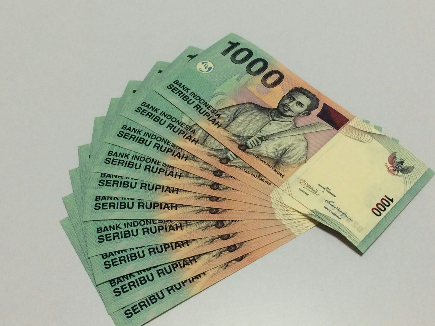 印度尼西亚1000元,全新10张连号