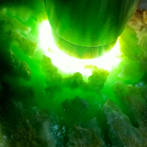 773克精品老敞口红皮木那开窗满色手镯料