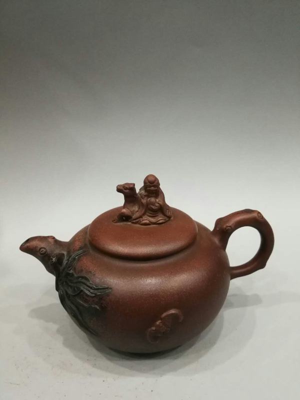 重器来袭早些年收藏的老寿星紫砂壶一把落