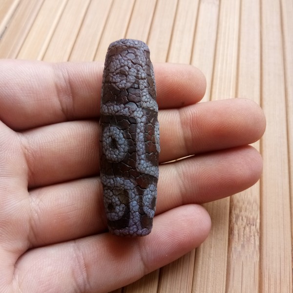 藏传龙鳞九眼天珠