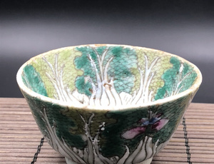 清代粉彩白菜茶杯高5厘米口径5厘米有冲线完美