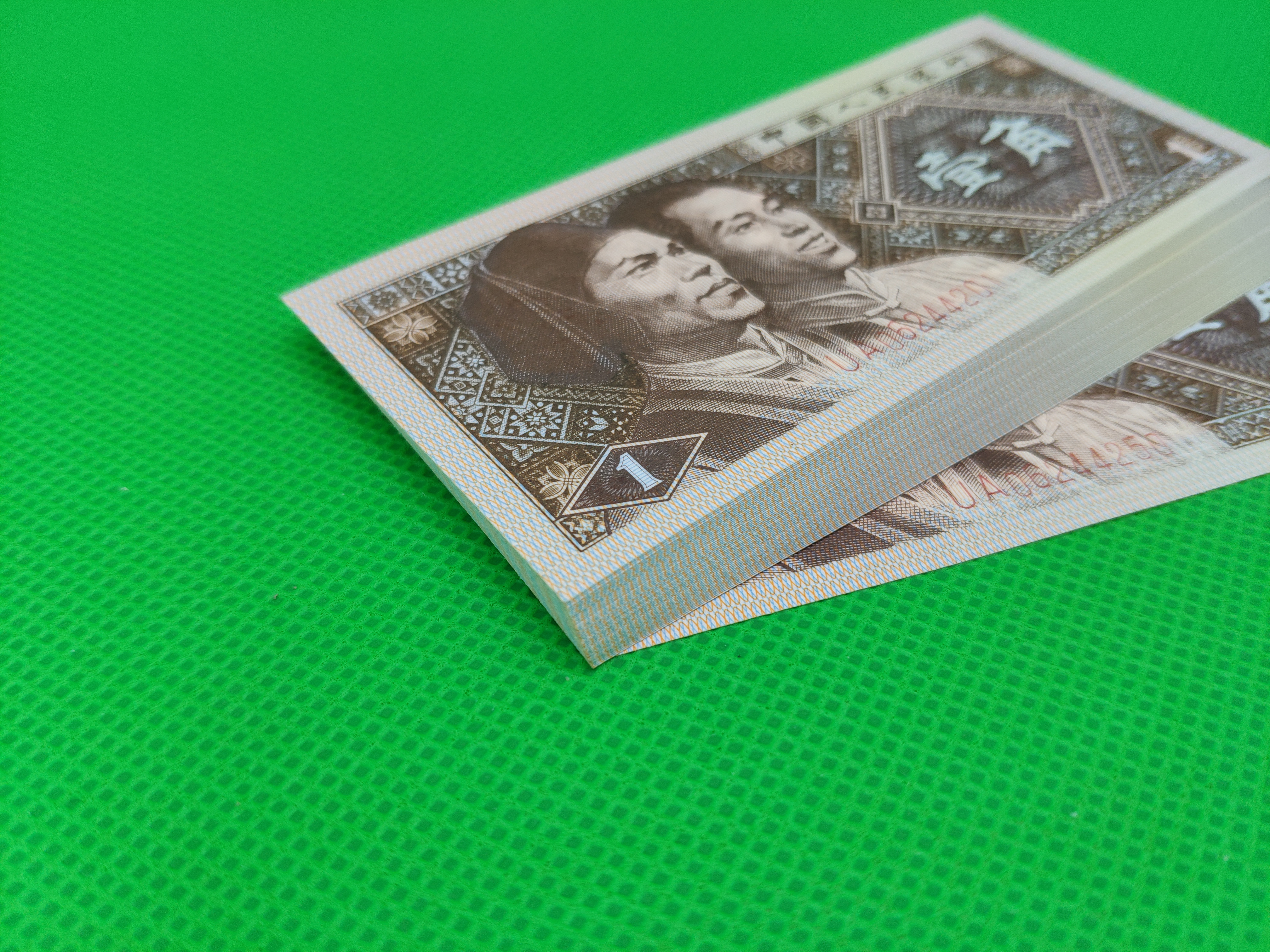 8001黄金甲ua冠半刀,号码