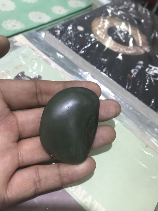 和田玉沙枣青原石重5498克纯天然毛孔颜色漂