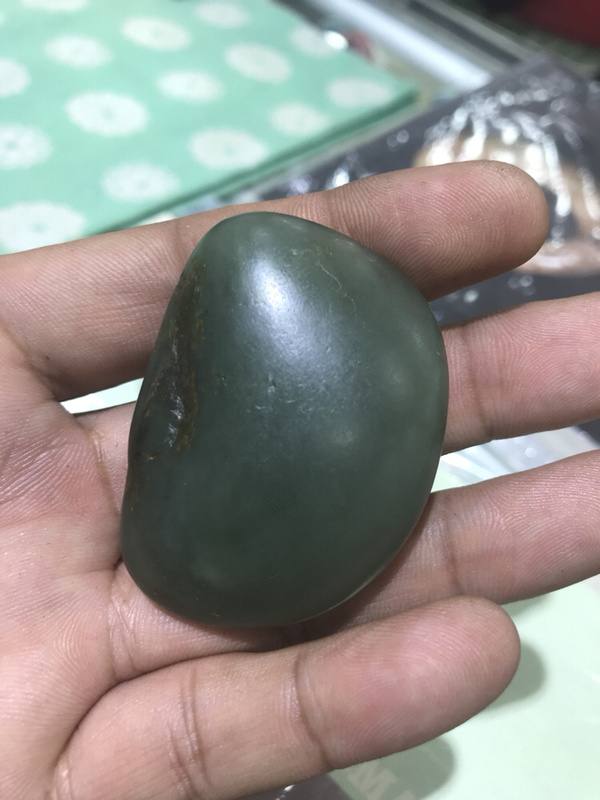 和田玉沙枣青原石重5498克纯天然毛孔颜色漂