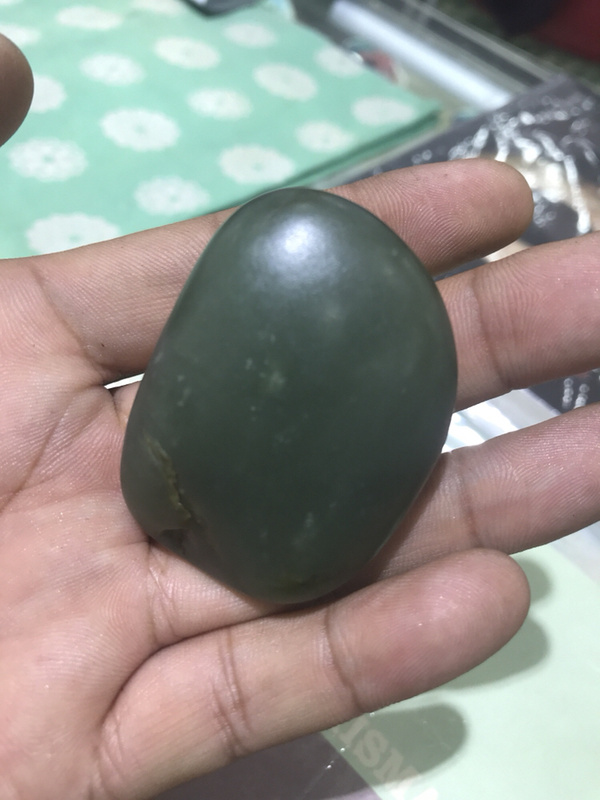 和田玉沙枣青原石重5498克纯天然毛孔颜色漂