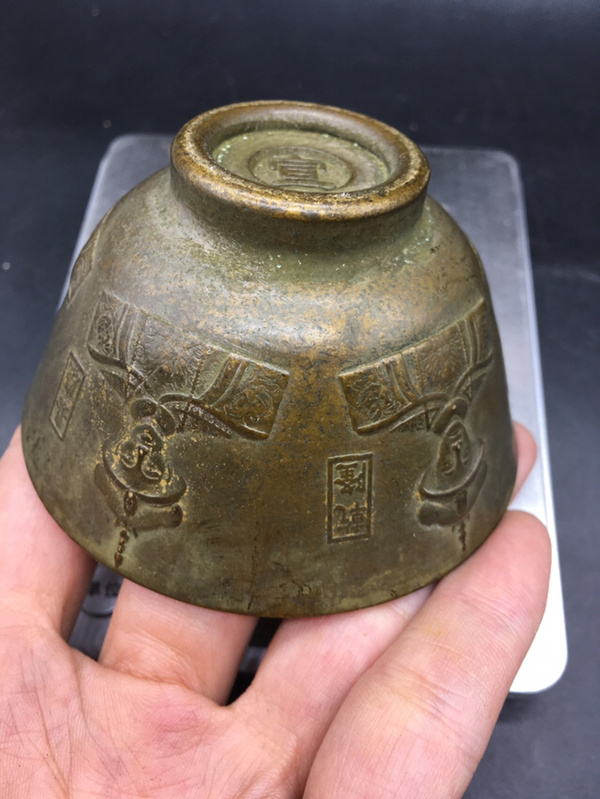 铜器纯铜5帝铜碗分量很足包浆醇厚做工也很精致