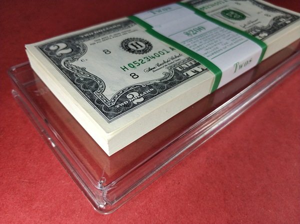 03年的2美元一刀,号码:05234001,,百连