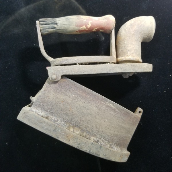 少见的清末民国时期老铁制烧炭熨斗老物件老部件