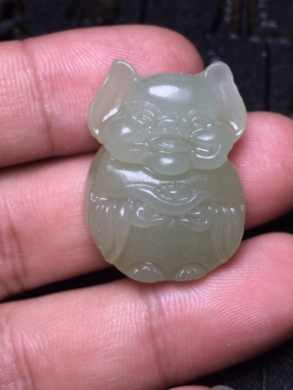 精品和田玉福猪吊坠雕功精湛表现到位彰显大气