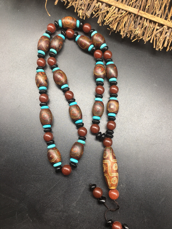 西藏天珠项链三眼天珠料子细腻光滑无瑕疵实物拍摄