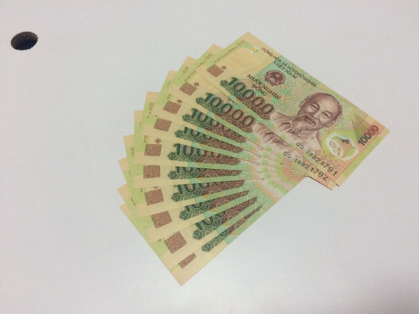 越南10000元塑料全新绝品10连号全新绝品保