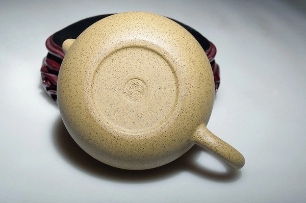 作者于峰工艺美术师品名芝真假_图片_价格_评级-陶瓷紫砂-爱藏网