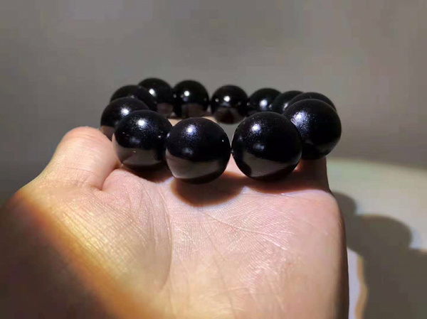 纯天然保真犀牛角手串比黄金更有价值长期佩戴