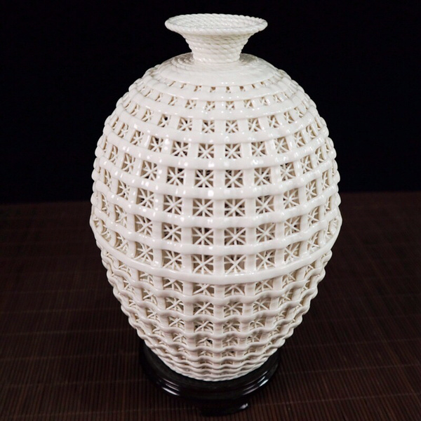 白釉镂空编织细口瓶高24宽18真假_图片_价格_评级-陶瓷紫砂-爱藏网