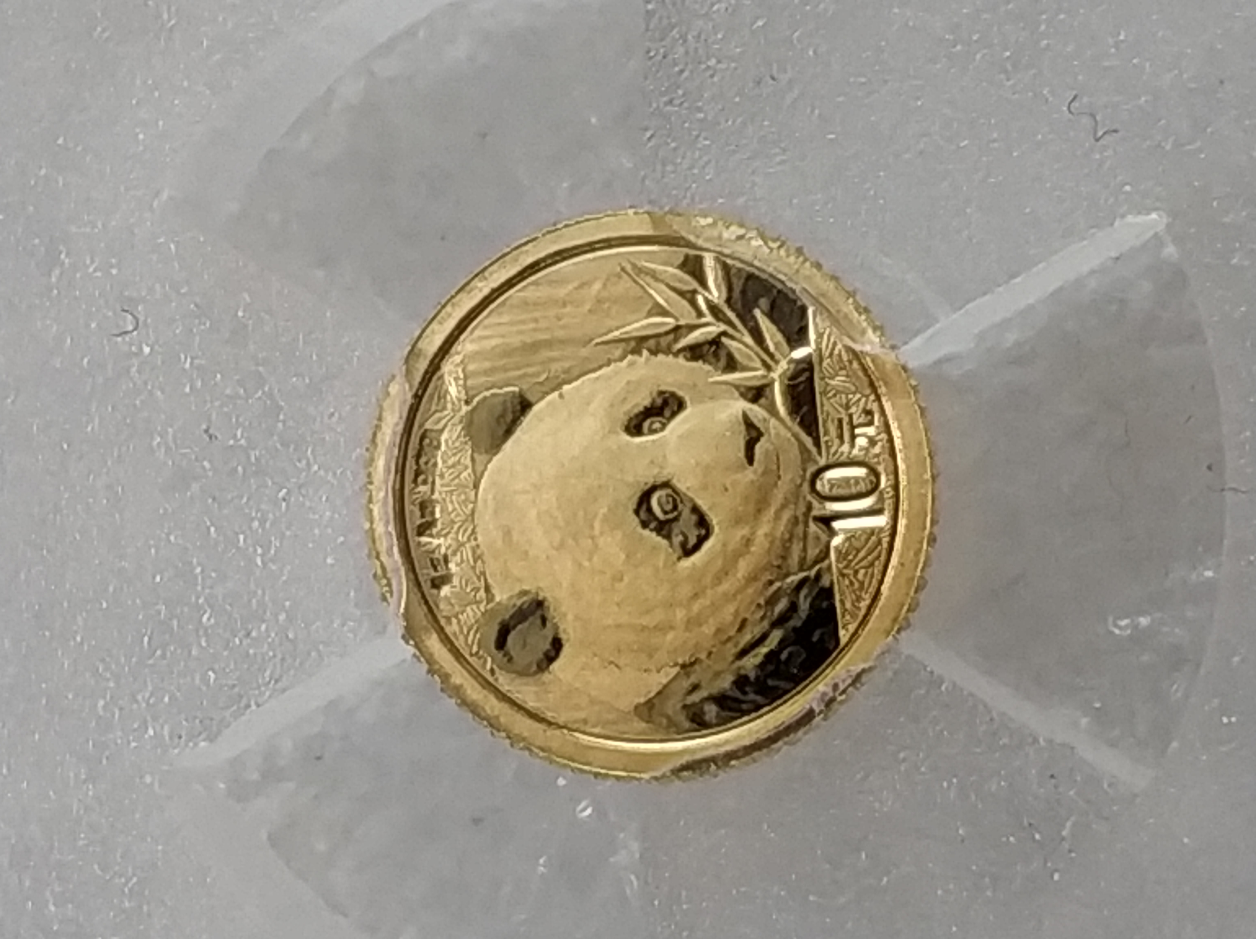 2018熊猫金币1克面值10元