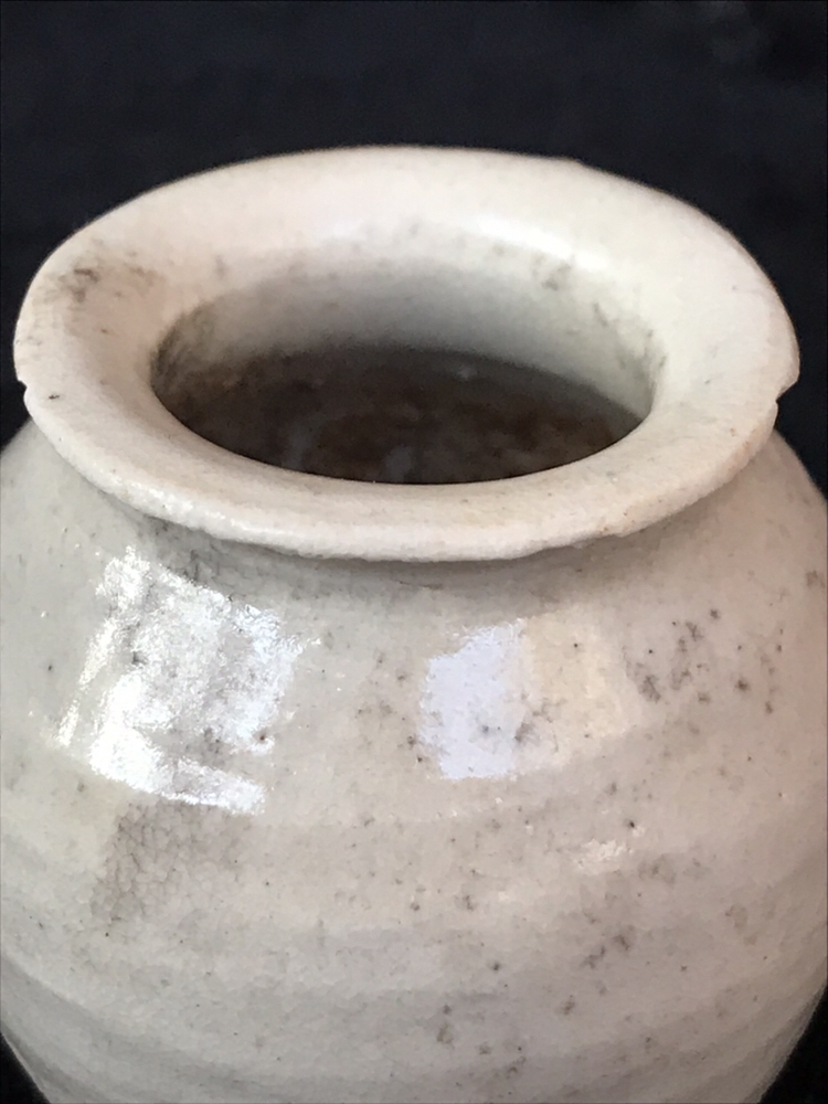 宋代青白釉小罐,器型工整,简约