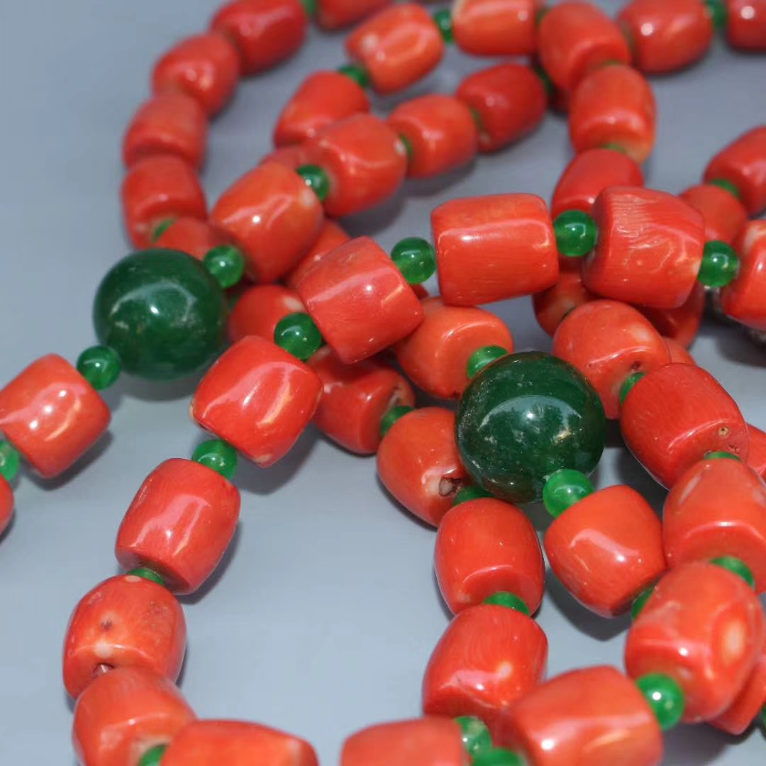 早些年收藏的珊瑚朝珠,品质如图