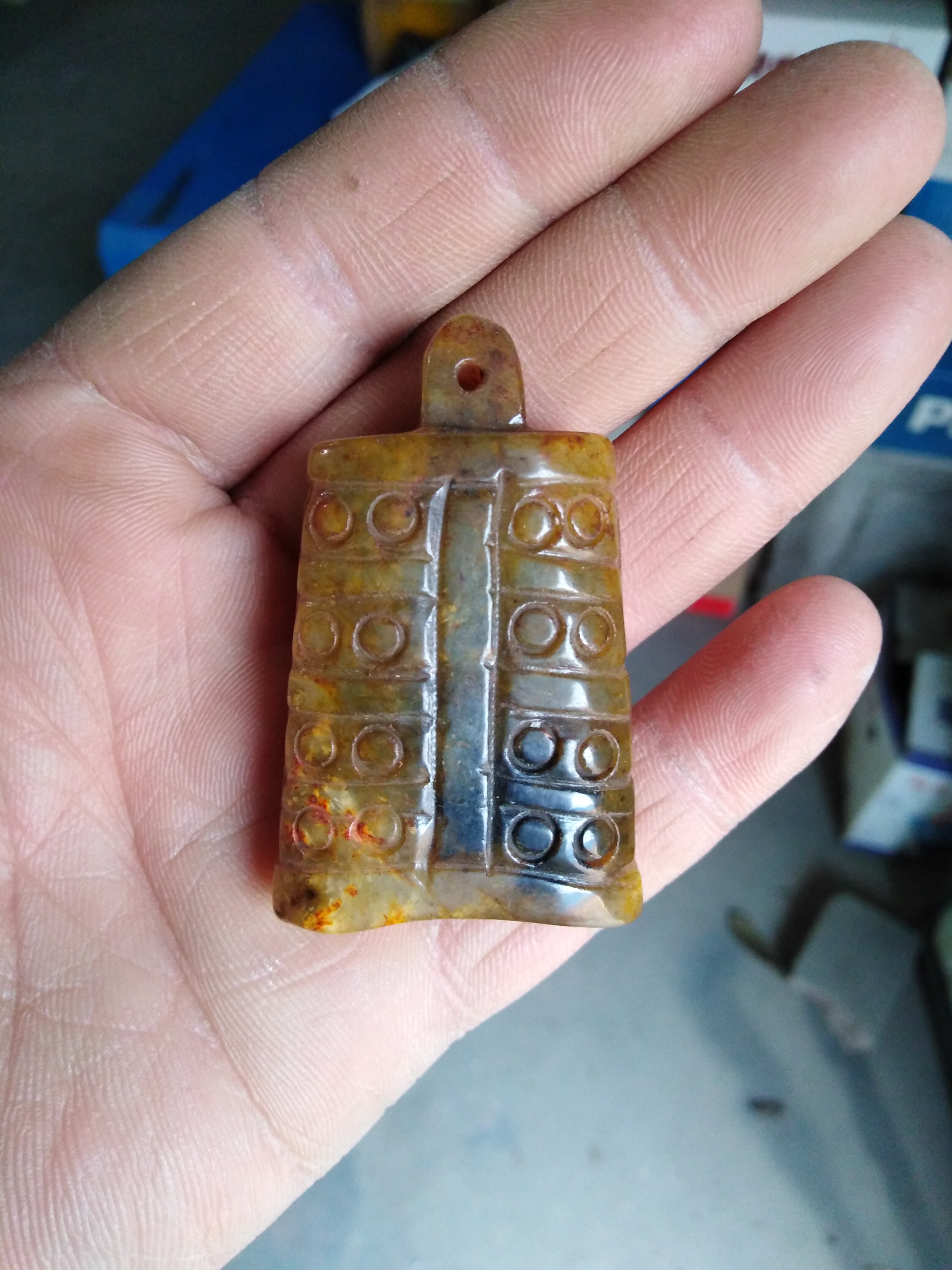 老坑出土礼器玉石编钟.做工精致