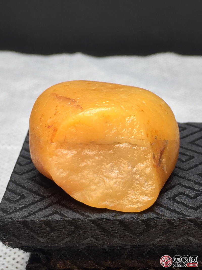 题材:《田黄原石》