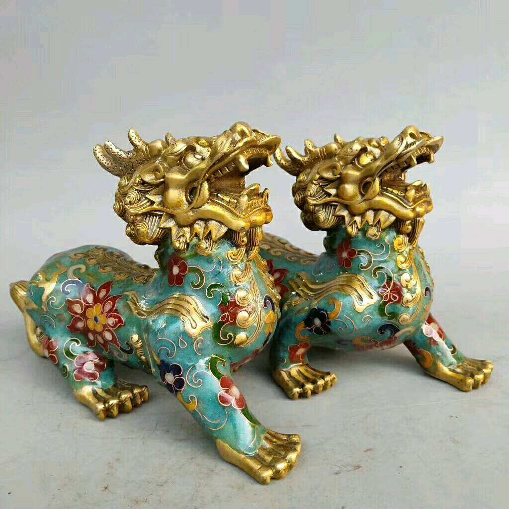 景泰蓝麒麟一对,重2200克,工艺精美,怀旧复古,喜欢就赶快下手吧,现