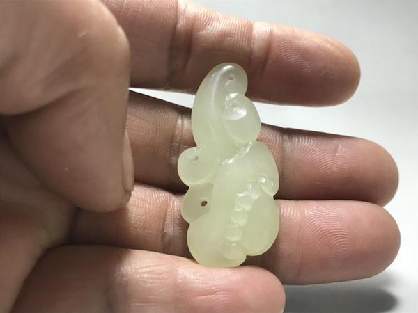 精品和田灵芝挂件玉质细腻手感温润品相好形状