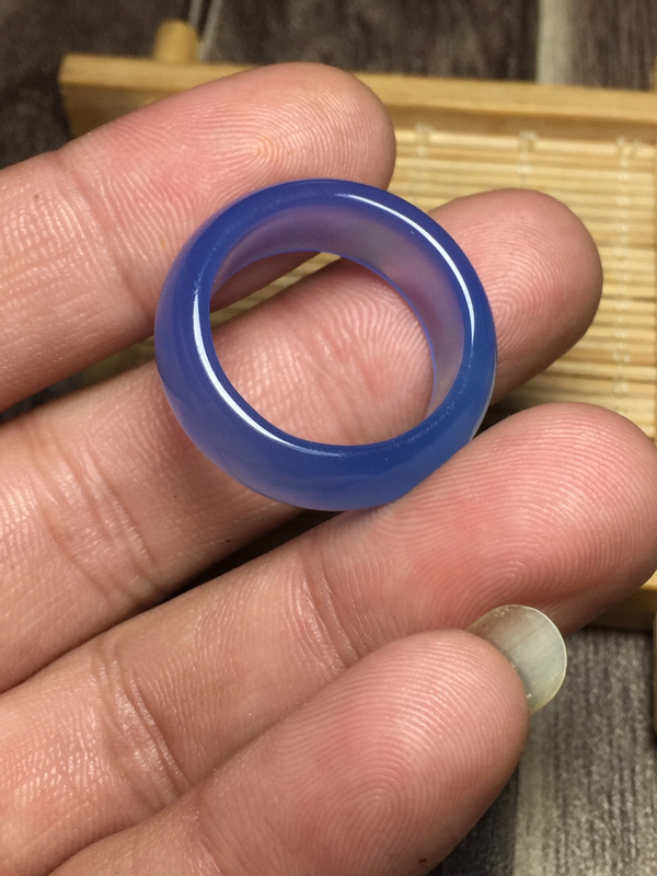 天然高冰种玉髓戒指19口径话不多说看图真假_图片_价格_评级-玛瑙-爱