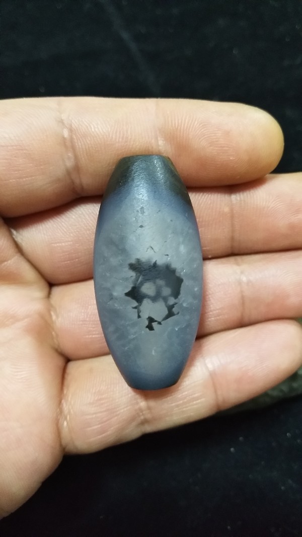 九眼石页岩天珠九眼石页岩冰料蒙天珠尺寸43x2