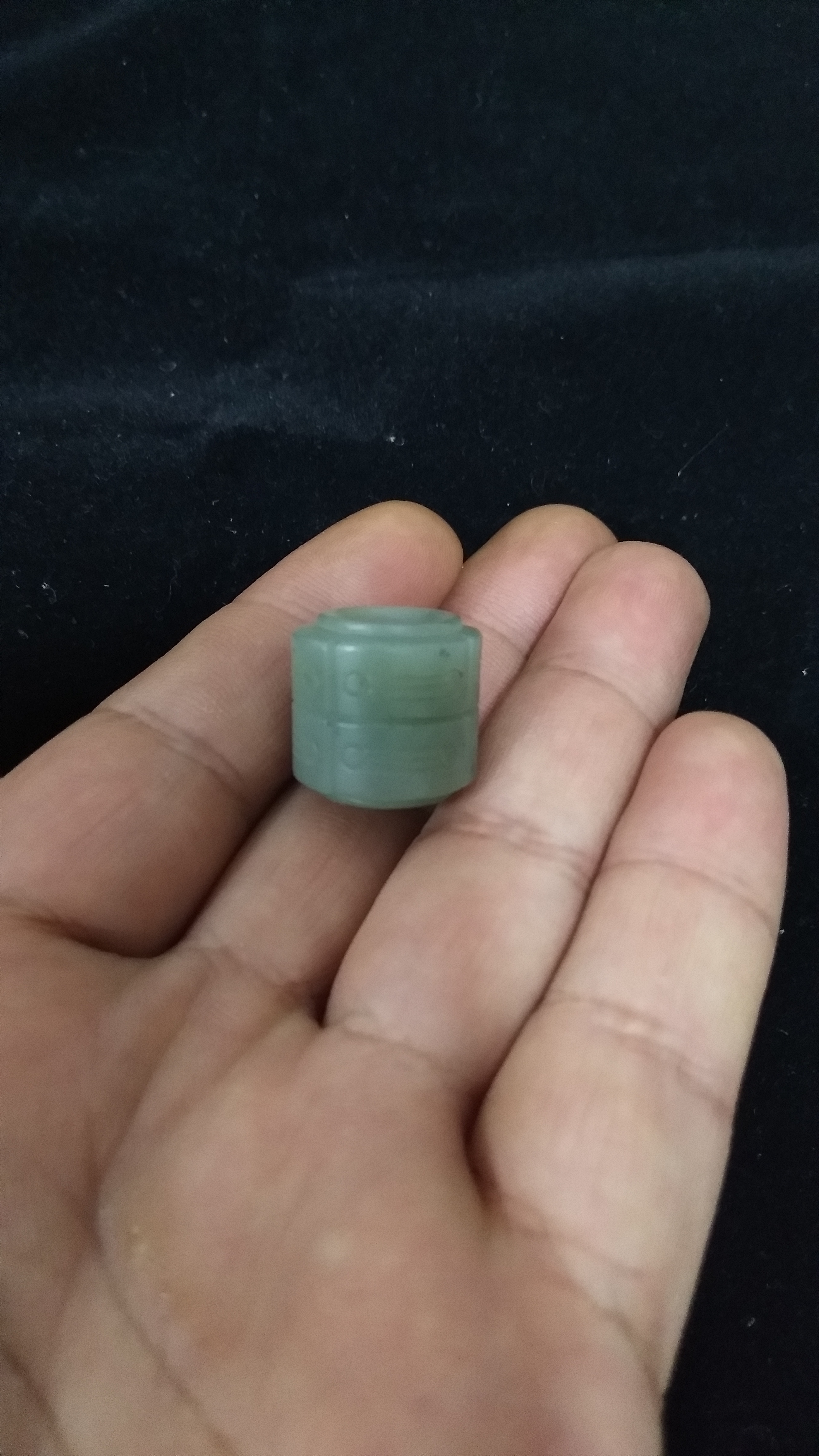 和田青玉桶珠,仿古纹饰造型,质