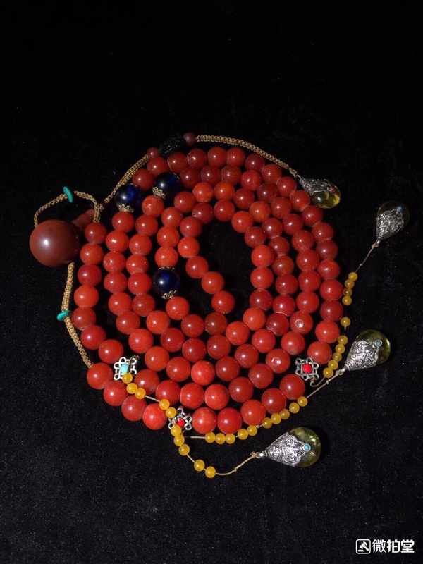 早年旧藏旧货老玛瑙朝珠朝珠在早年用于官员佩戴玛