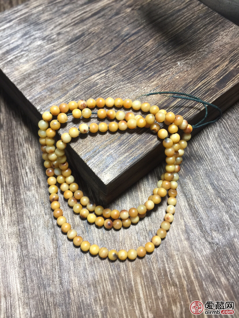 和田玉黄沁籽料项链