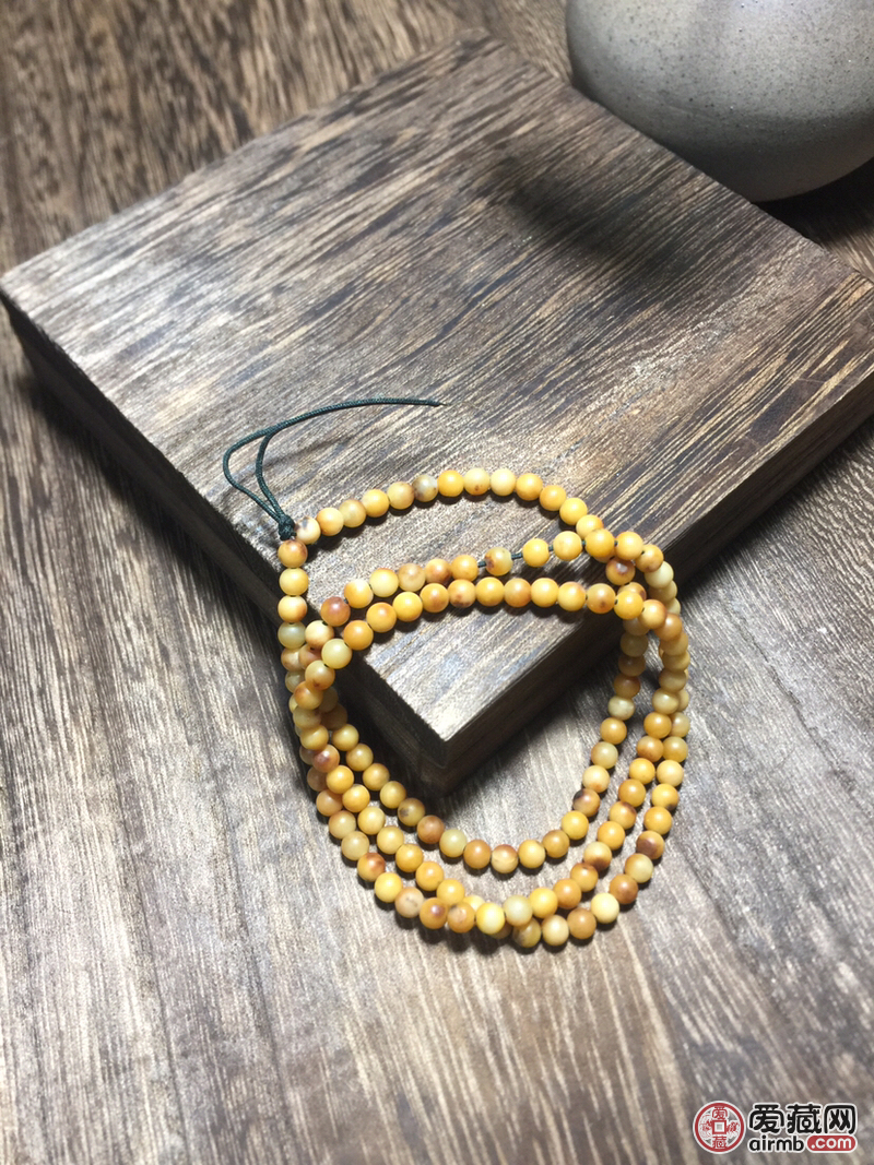 和田玉黄沁籽料项链