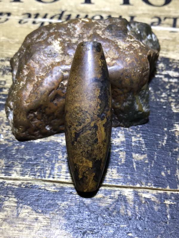 精美天然九眼页岩天珠一颗!点击