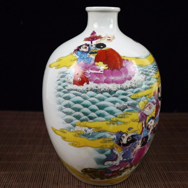 粉彩八仙过海图纹花瓶高245cm宽17cm