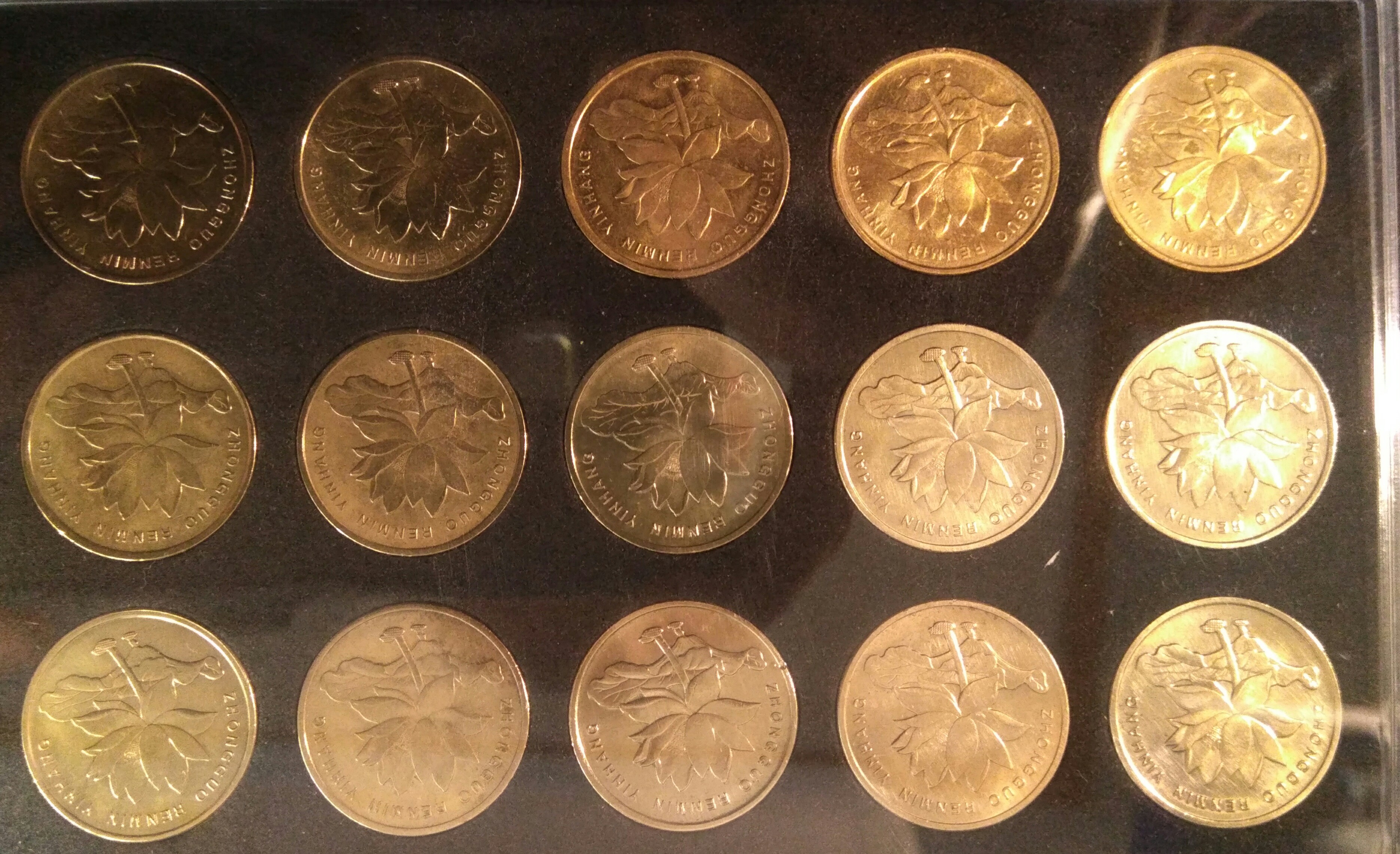 新三花流通光亮好品一套三盒,包