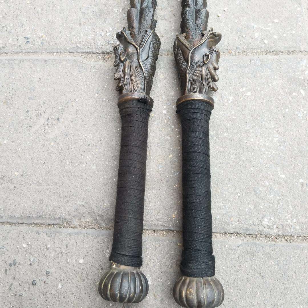 仿古兵器 钢鞭一对尺寸如图