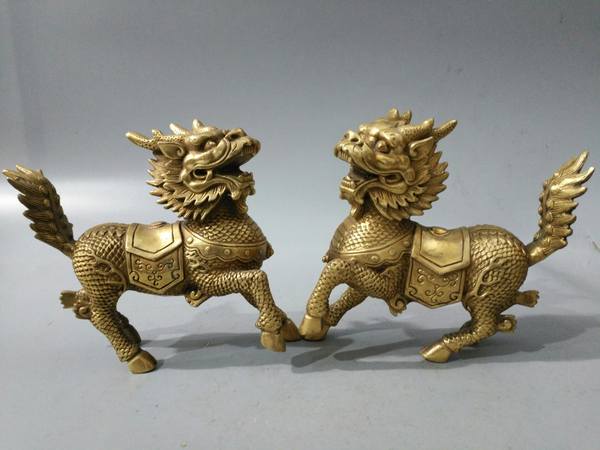 旧藏大户人家收来黄铜鎏金麒麟一对此对藏品造型