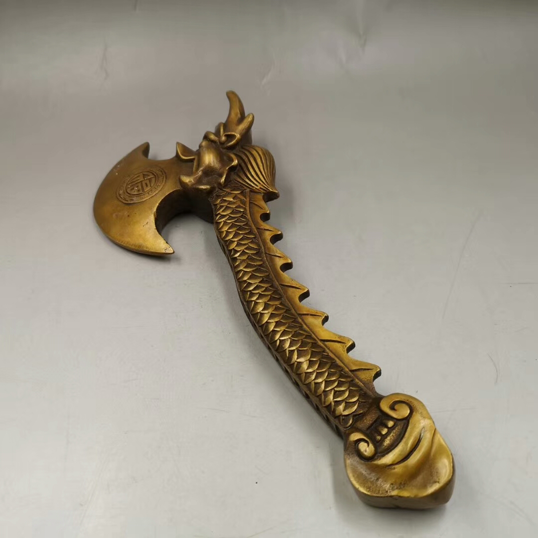 龙头斧子,器型厚重,形制端正